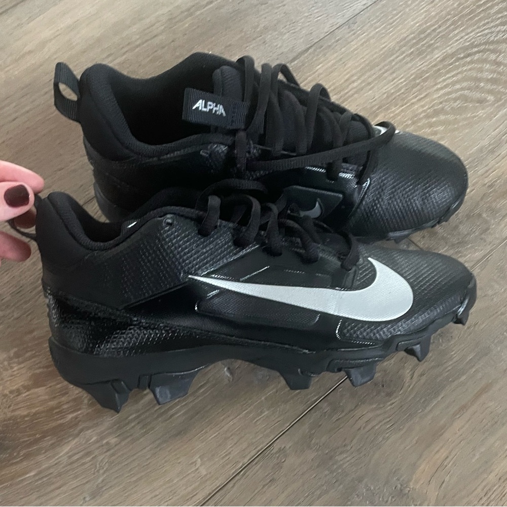 Boys Black and Silver Athletic Cleats